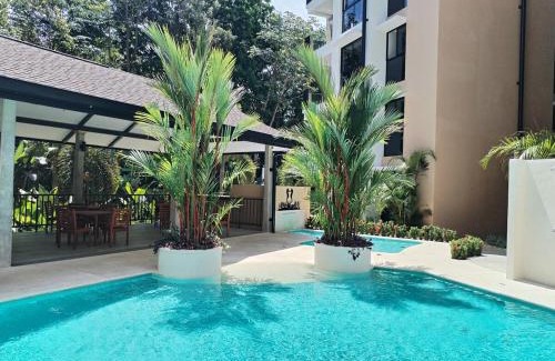 Jaco Apartment | Stylish 2 bed and 2 bath condo with mountain and pool view in Jacó