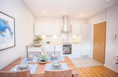 East End Apartment | Stylish 2-Bed Apartment Near Glasgow Green