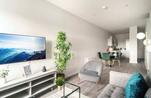 Crosby Apartment | Stylish 2 Bed Apartment in Waterloo, Liverpool