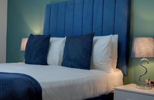 Sheffield City Centre Apartment | Stylish 2 Bed Apt 104 - City Centre, FREE Parking, Coffee Machine & Netflix - Hosted by Stay Host Save