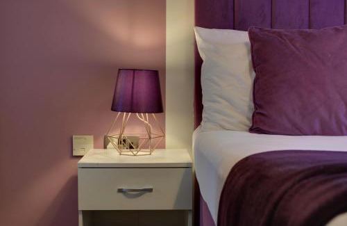 Sheffield City Centre Apartment | Stylish 2 Bed Apt 104 - City Centre, FREE Parking, Coffee Machine & Netflix - Hosted by Stay Host Save