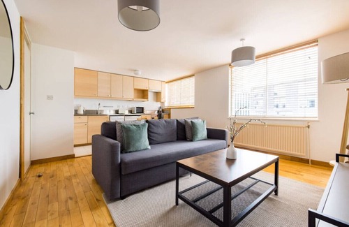 Barbican Apartment | Stylish 2 Bed Flat Clerkenwell