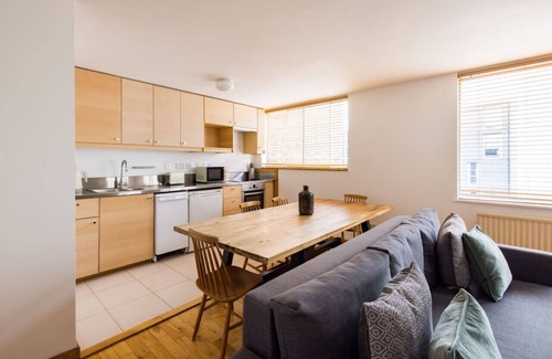 Barbican Apartment | Stylish 2 Bed Flat Clerkenwell
