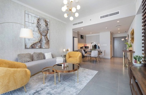 Dubai Apartment | Stylish 2-Bed Oasis with Pool in Peaceful Creek Harbour