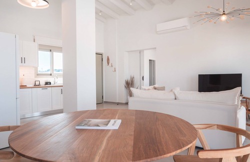 Lahania Villa | Stylish 2-bed Private Villa Vrachos with Pool 2 min from beach!