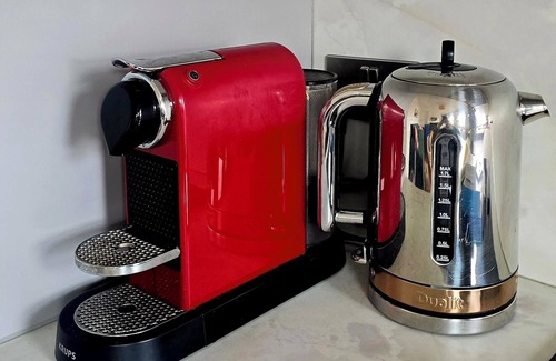 Peckham House | Stylish 2-bed Victorian flat near Central London