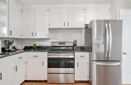 Downtown House | Stylish 2-Bedroom Home in Sarasota