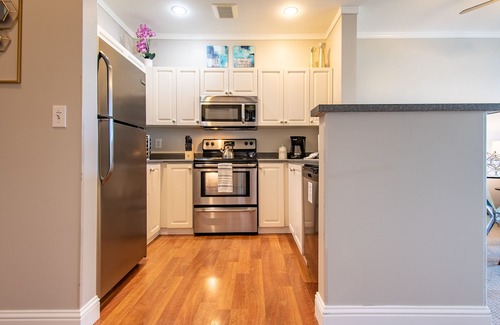 Belltown Condo | Stylish 2 Bedroom Home in the Heart of Seattle!