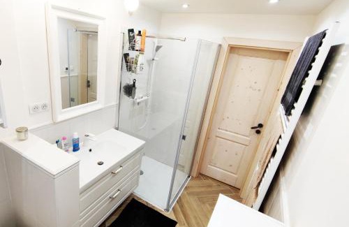 Nitra Apartment | Stylish 2 Bedroom in Nitra Centre, free parking