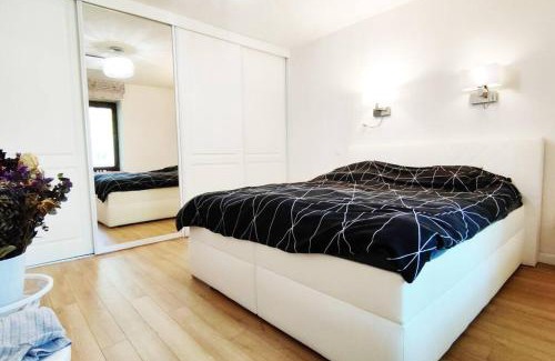Nitra Apartment | Stylish 2 Bedroom in Nitra Centre, free parking