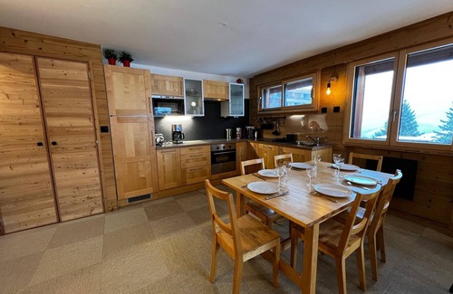 Gouaux-de-Larboust Apartment | Stylish 2-BR Apt, Sleeps 8, Ski-in/Ski-out, South-Facing Balcony, Family-Friendly Amenities