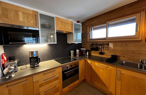 Gouaux-de-Larboust Apartment | Stylish 2-BR Apt, Sleeps 8, Ski-in/Ski-out, South-Facing Balcony, Family-Friendly Amenities