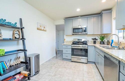 Glendora House | Stylish 2B2B country style house
