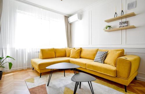 Sofia City Center Apartment | Stylish 2BD with Balcony & Desk near Vitosha Blvd