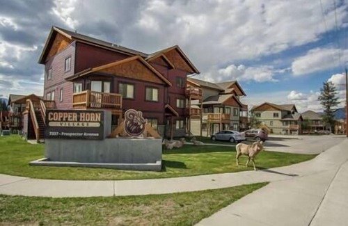 East Kootenay Apartment | Stylish 2Bed 2Bath Near Hot Springs!