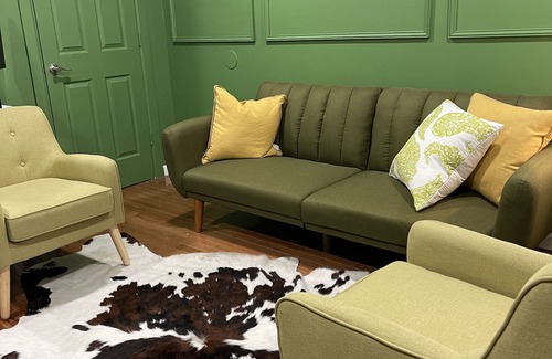 Brewerytown Apartment | Stylish 2bedroom Apartment Minutes from Art Museum