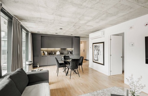 Pointe-Saint-Charles Condo | Stylish 2BR Apartment in Griffintown - Modern, Bright & Central