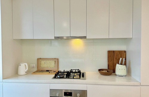 Doncaster East Apartment | Stylish 2BR Apt｜Free Parking ｜close to Westfield