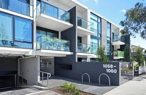 Doncaster East Apartment | Stylish 2BR Apt｜Free Parking ｜close to Westfield