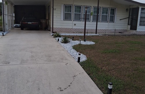 Silver Lake House | Stylish 2BR Florida Home w/85" LG OLED & 75" TVs + 3 Total Screens!