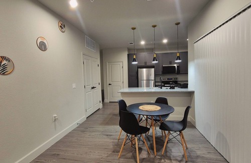 Mission Glen Estates Apartment | Stylish 2BR Gem in Gated Complex Near Sugar Land