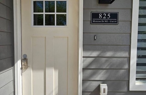 Midtown House | Stylish 2BR Home-Walk to Midtown