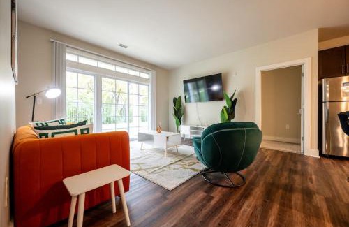 Indianapolis Apartment | Stylish 2BR Keystone