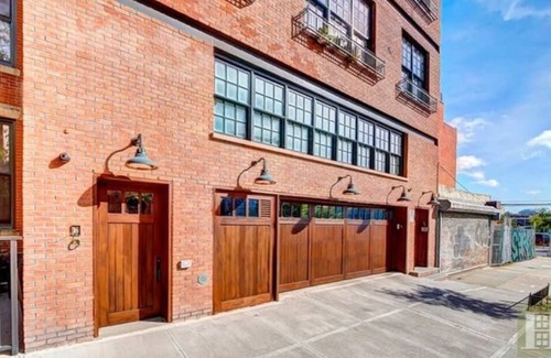 Gowanus Apartment | Stylish 2BR Loft - Carroll Gardens - Prime area