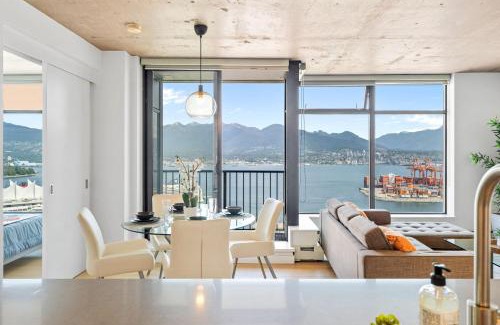 Gastown Apartment | Stylish 2BR Loft in Historic Gastown with Mountain Views