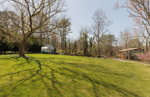 Asheville House | Stylish 2BR Retreat with Sunset Views Minutes from Downtown Asheville