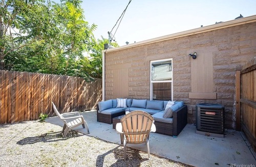 Jefferson Park House | Stylish 2BR RetreatnNear Mile High + Jefferson Park