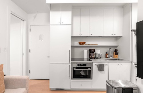 NoHo Apartment | Stylish 2br1bath Escape Located Near Washington Square Park & Greenwich Village