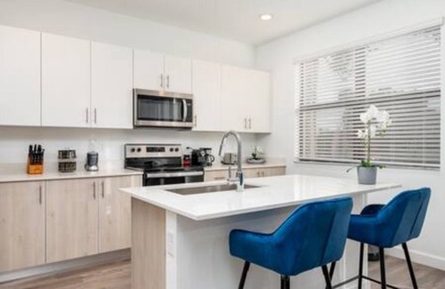 Survey Creek House | Stylish 3/2.5 Townhome Near Inter Miami with Pool