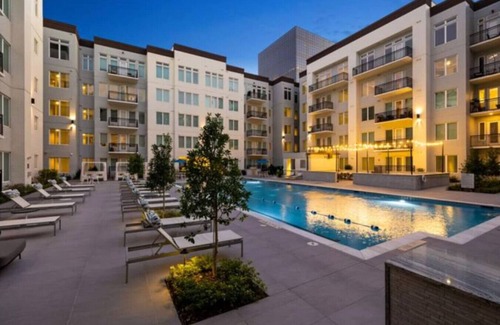 Houston Apartment | Stylish 3-Bed, 2.5-Bath Apt Near Galleria Houston