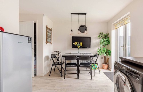Everton House | Stylish 3 bed, 2 bath property next to LFC stadium