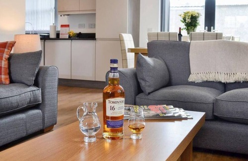 Glenlivet Cottage | Stylish 3-Bed Cottage located in the Cairngorms