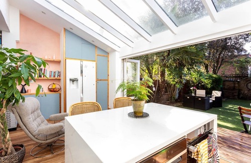 Dudden Hill House | Stylish 3-Bed Home with Garden in Dollis Hill
