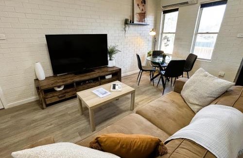 South Hedland Apartment | Stylish 3 Bedroom Apartment - South Hedland