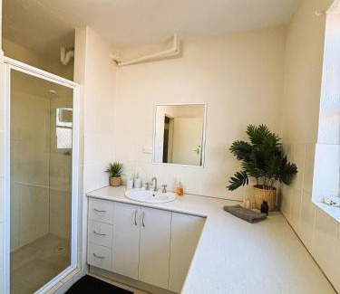 South Hedland Apartment | Stylish 3 Bedroom Apartment