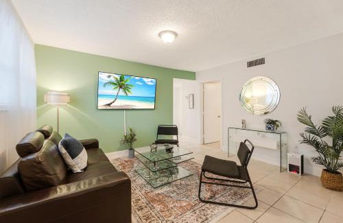 East Little Havana Apartment | Stylish 3 Bedroom Miami Retreat Close Brickell