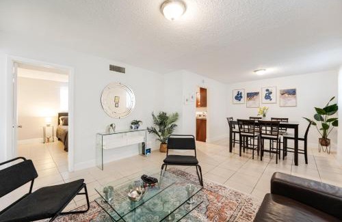East Little Havana Apartment | Stylish 3 Bedroom Miami Retreat Close Brickell
