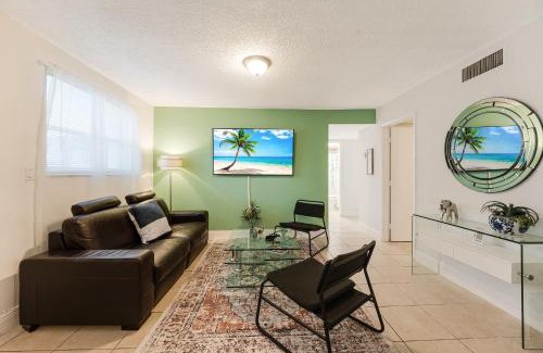 East Little Havana Apartment | Stylish 3 Bedroom Miami Retreat Close Brickell