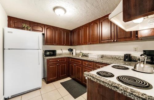 East Little Havana Apartment | Stylish 3 Bedroom Miami Retreat Close Brickell