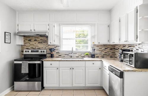 Church Street House | Stylish 3-Bedroom Near ATL Airport & City Center