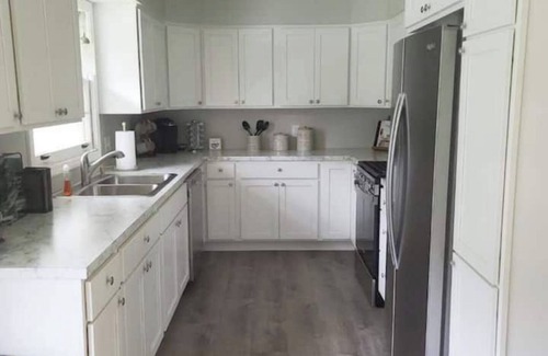Warren House | Stylish 3 Bedroom Ranch Home in Middle of Howland