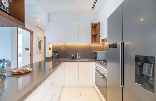 Dubai Marina Apartment | Stylish 3-Bedrooms with an elegant dining area in the heart of Dubai Marina!