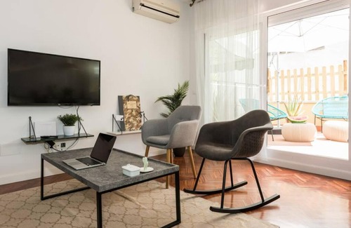 Embajadores Apartment | Stylish 3 BR With Private Terrace In City Center