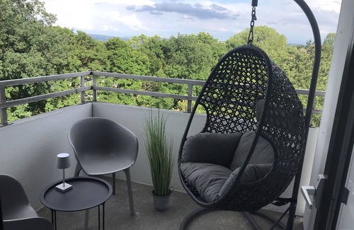 Bad Wilhelmshoehe Apartment | Stylish 3-room apartment with 65 m2 - at Bergpark Wilhelmshöhe