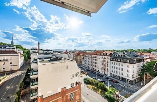 Prague 3 Apartment | Stylish 3-Room Flat City Views
