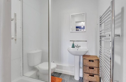 Maidstone House | Stylish 3BR House – Maidstone Gem